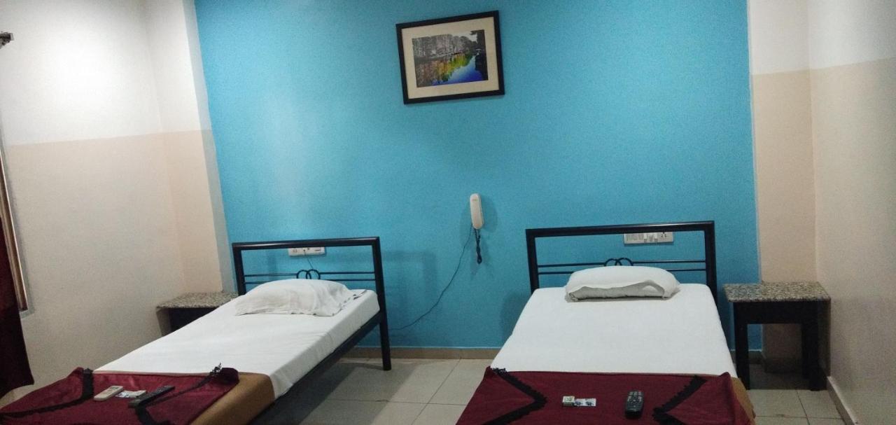 Deccan Comforts Haiderabad Buitenkant foto