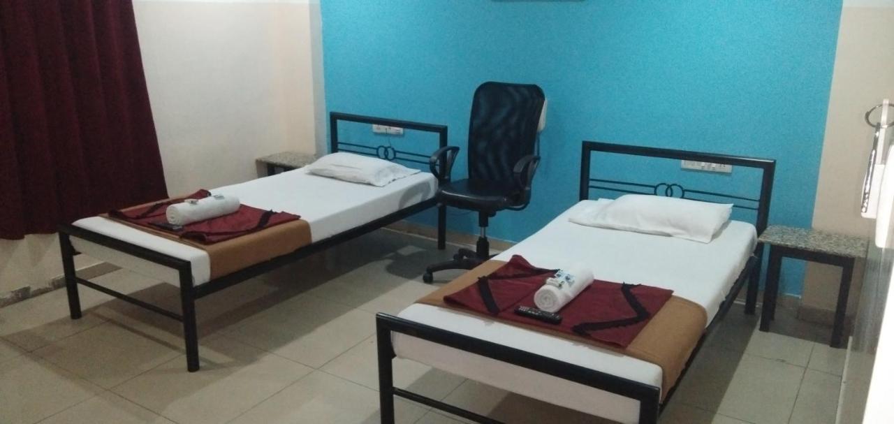 Deccan Comforts Haiderabad Buitenkant foto