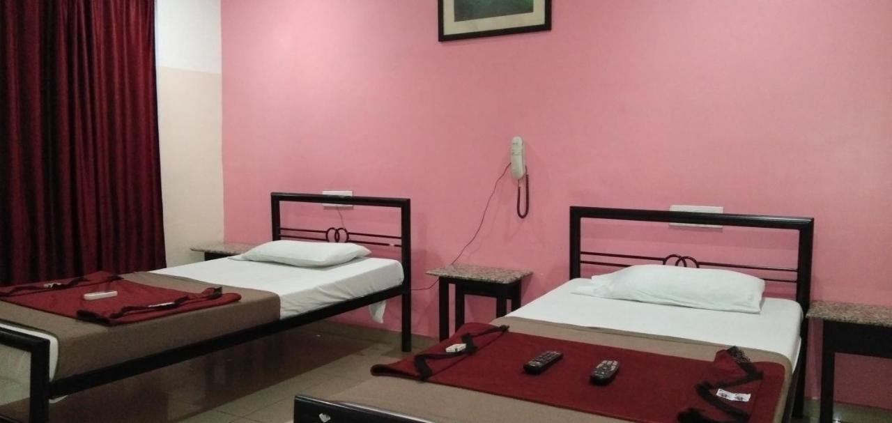 Deccan Comforts Haiderabad Buitenkant foto